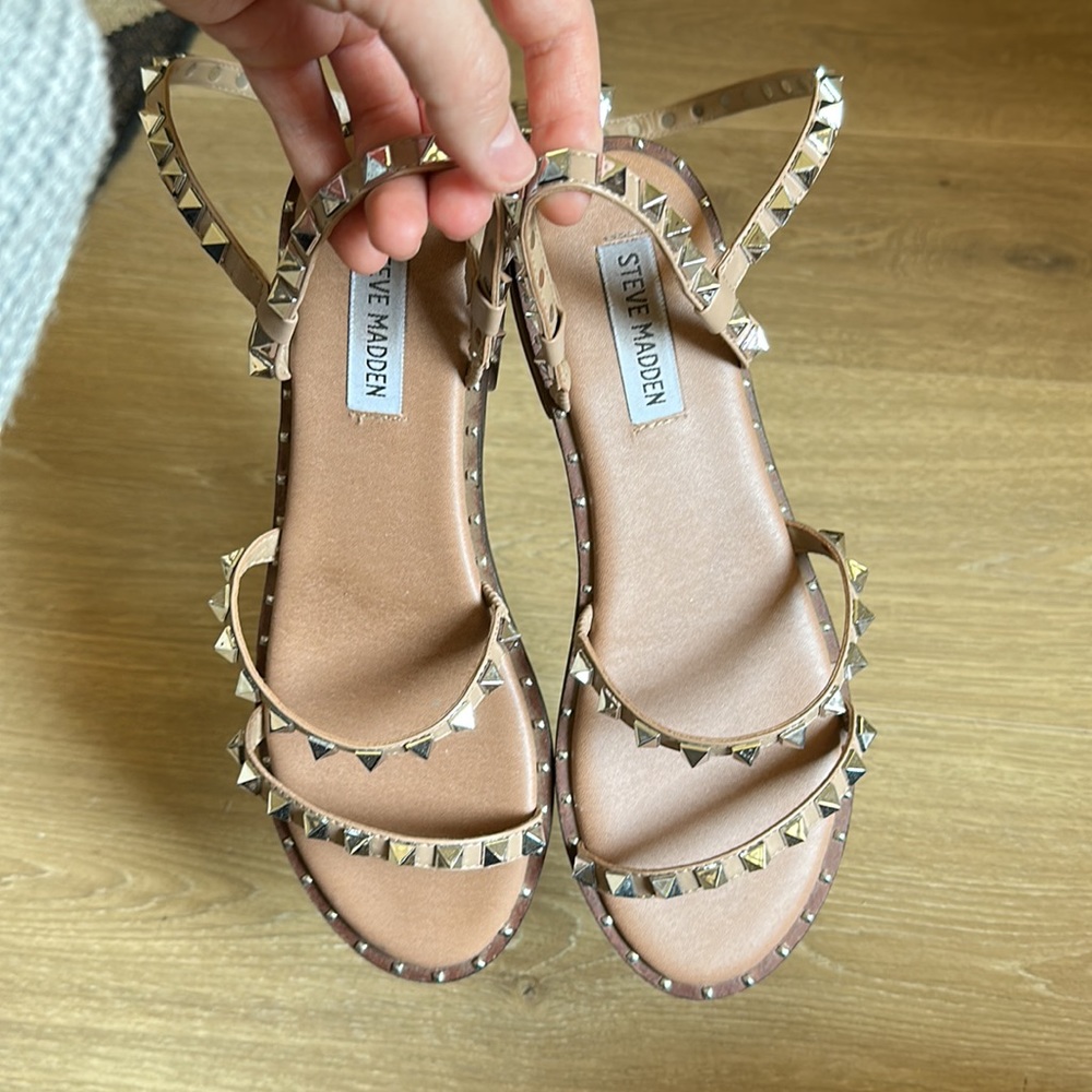 Steven Madden Travel Flat Sandal